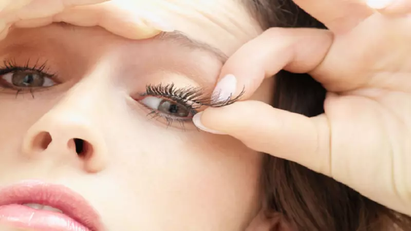 Cumbrellas: Unveiling the Beauty of Luscious Lashes